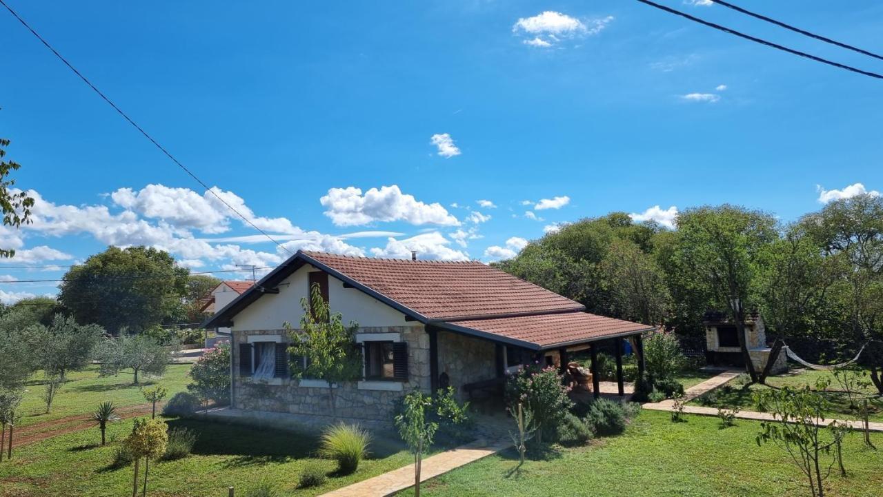 Villa Stone Medal Drniš Kültér fotó