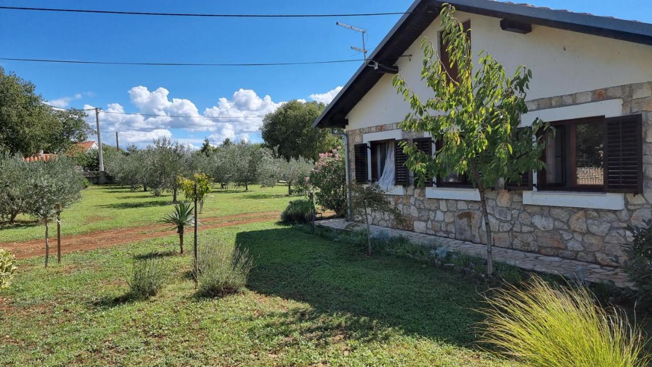 Villa Stone Medal Drniš Kültér fotó